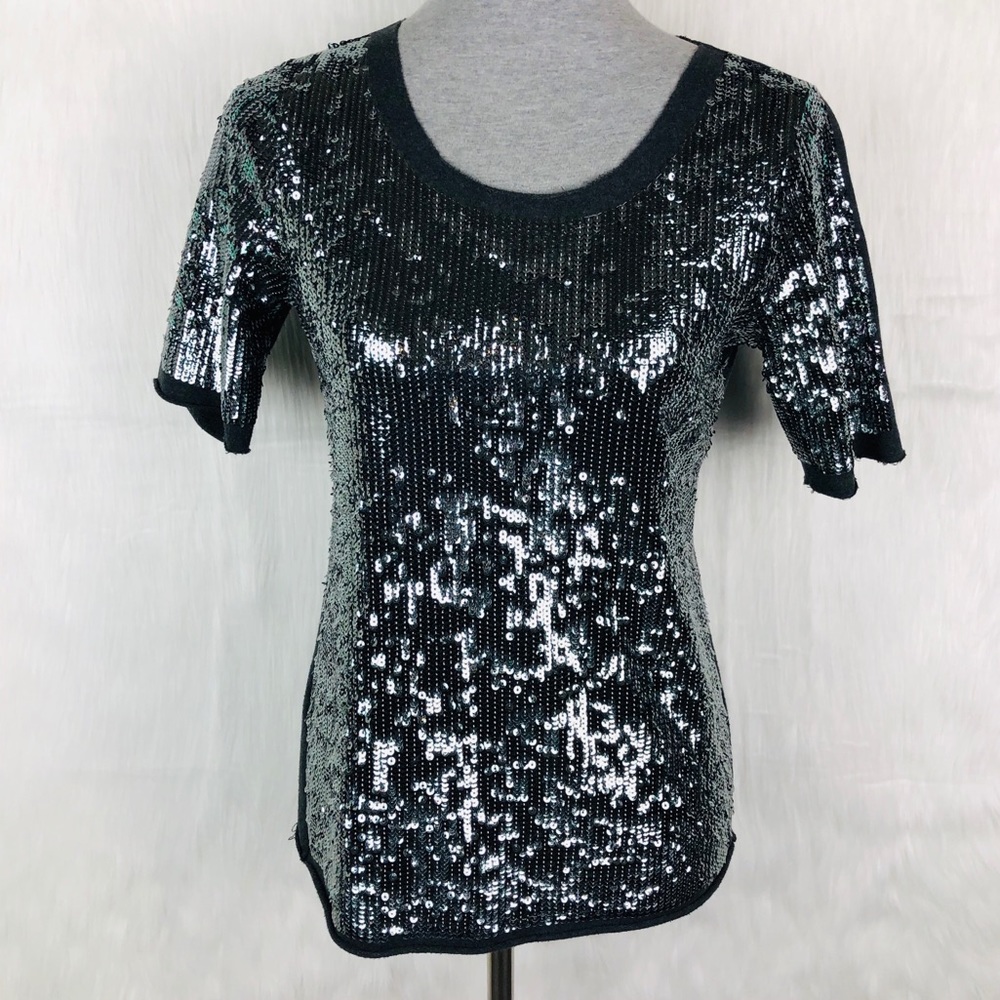 BCBGMAXAZRIA Grey Sequin Short Sleeve Top